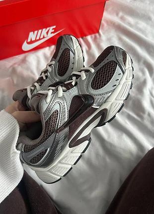 Кроссовки женские nike v5 rnr cave stone