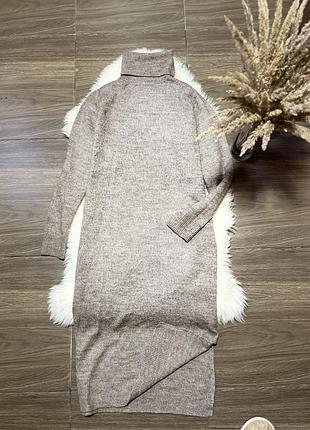 Сукня з розрізами