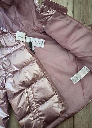 Курточка стильна весняна 2