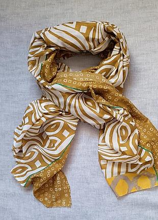 Стильный платок от niū.