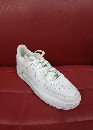 Кросівки   жіночі