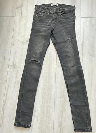 Джинсы подростковые
