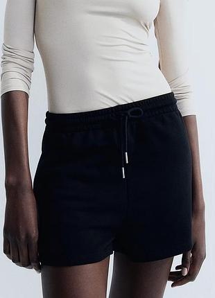 Бавовняні чорні шорти h&m