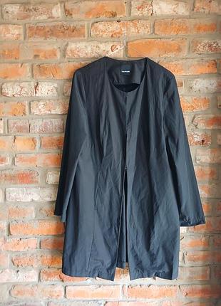 Легкий плащик