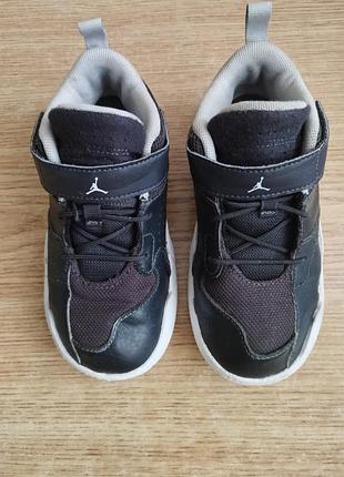Кожаные кроссовки jordan