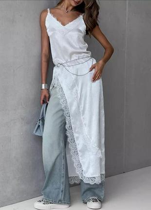 Розкішна сукня з мереживами