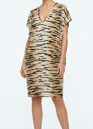 🐆 стильное платье love moschino с тигровым принтом