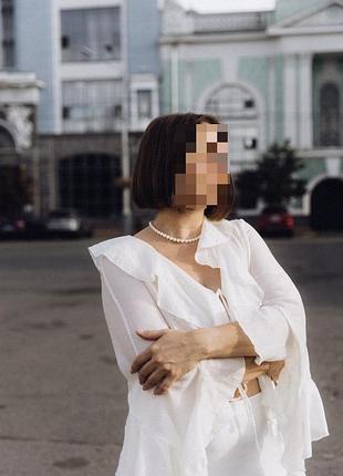 Блузка з воланами