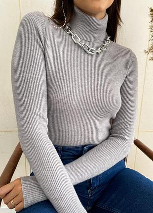 Водолазка сіра в рубчик з коміром з відворотом