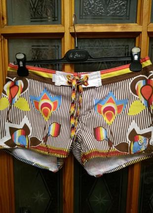 Шорті.
