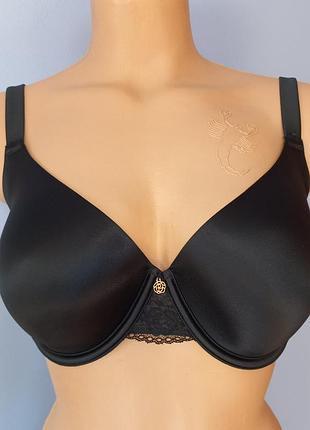 Бюстгальтер гладкий черный