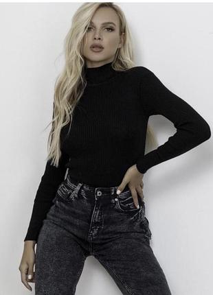 Стильний чорний гольф в рубчик від primark