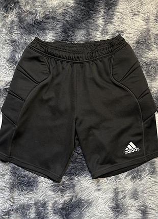 Спортивні шорти бренду adidas, для воротарів , розмір м