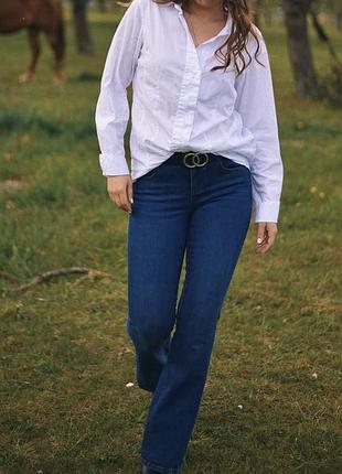 Джинси - кльош, стильні, актуальні. підійдуть на розмір с/м