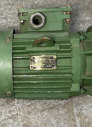 Двигун асинхронний др90sa2 750вт 2900 оборотів 380в