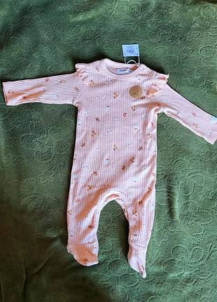 Ромпер с закрытыми ножками
