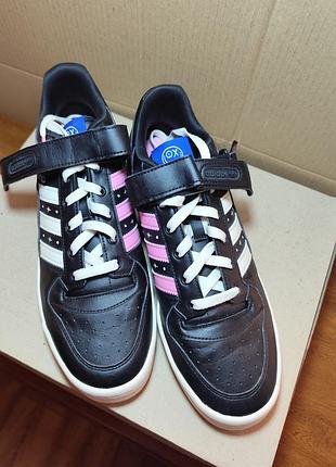 Кросівки adidas чоловічі 44 розмір