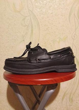 Мокасiни dexter