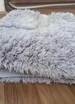 Очень классный пушистый коврик 53*53