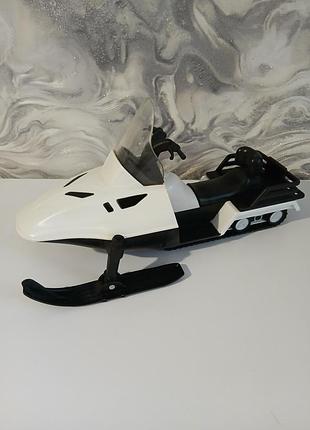 Коллекционная игрушка: снегоход 2009 hm armed forces snow ski mobile.