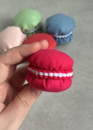 Макарун малиновий 1 шт