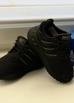 Кросівки adidas дитячі, розмір 21.5 (13 см)