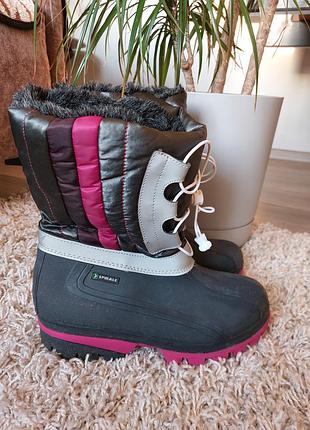 Резиновые сапоги