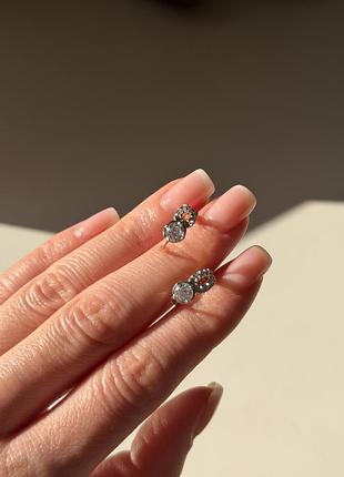 Сережки з камінчиками