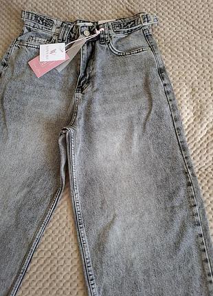 Джинсы багги