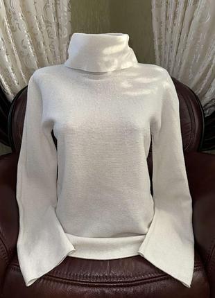 Светр під шийку м'якесенька вовна