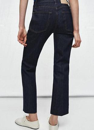 Джинсы zara 42 (m-l  по талии)  boot  cut укороченные со стрелками