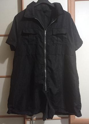 Комбенізон бренду shein на змійці  з кишенями .
заміри:пог-63 см;пот-58см;поб-68 см.
довжина виробувід шиї -86 см.довжина рукава -24 см.