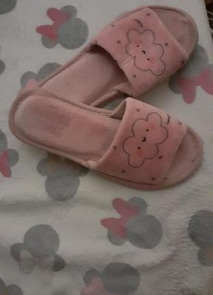 Домашні тапці.