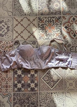 Корсет розміру 75b