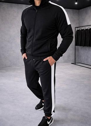 Чоловічий костюм петля