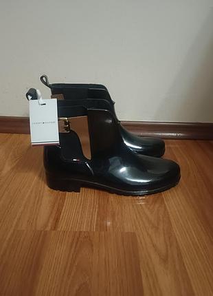 Нові резинові гумові чоботи черевики