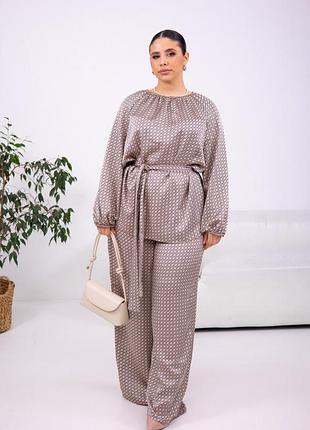 Костюм брючний