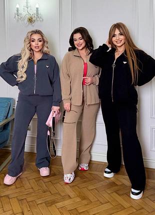 Жіночий вельветовий костюм до 60 розміру