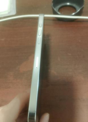 Продам iphone 16 pro max 512gb вклучатч и сраза излучаения 4