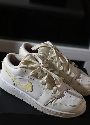 Кросівки nike ,jordan