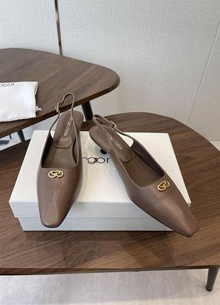 Босоножки женские