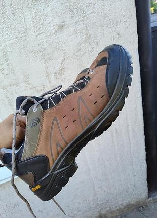Кроссовки vibram 9