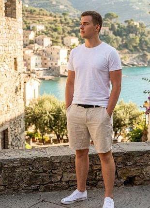 Шорты льняные бренда denim co с карманами.с ремнем в комплекте.
замеры:пот-51 см;поб-59 см.
длина изделия -48 см.крок-20 см