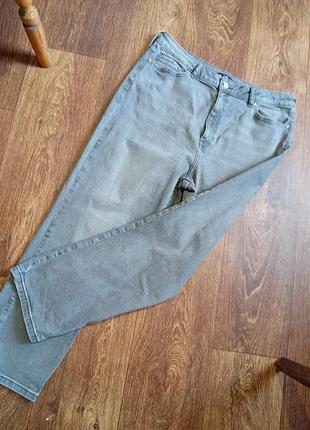 Плотные качественные стрейчевые джинсы р.52-54 серого цвета