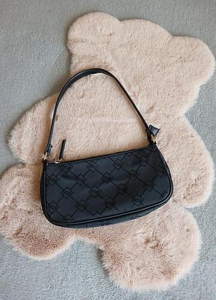Сумка багет черного цвета