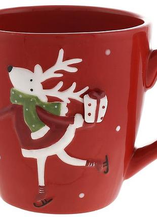 Кружка керамическая олень с подарком 470мл красная - 2 шт упаковка товар от производителя
