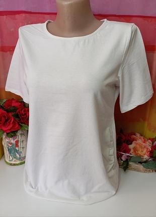 Футболка женская.