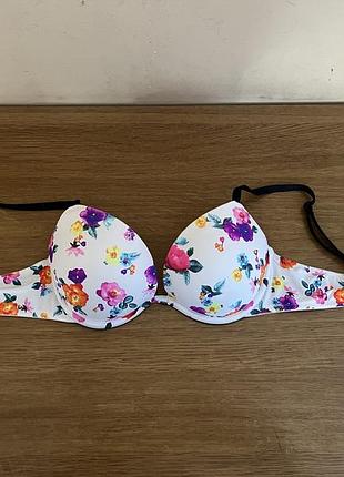 Бюстгальтер. бренд victoria secret.