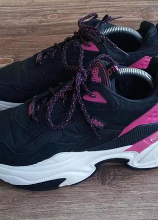 Кроссовки сникерсы buffalo london. размер 40.