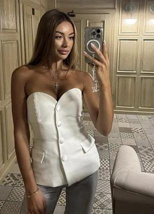 Цей корсет вау